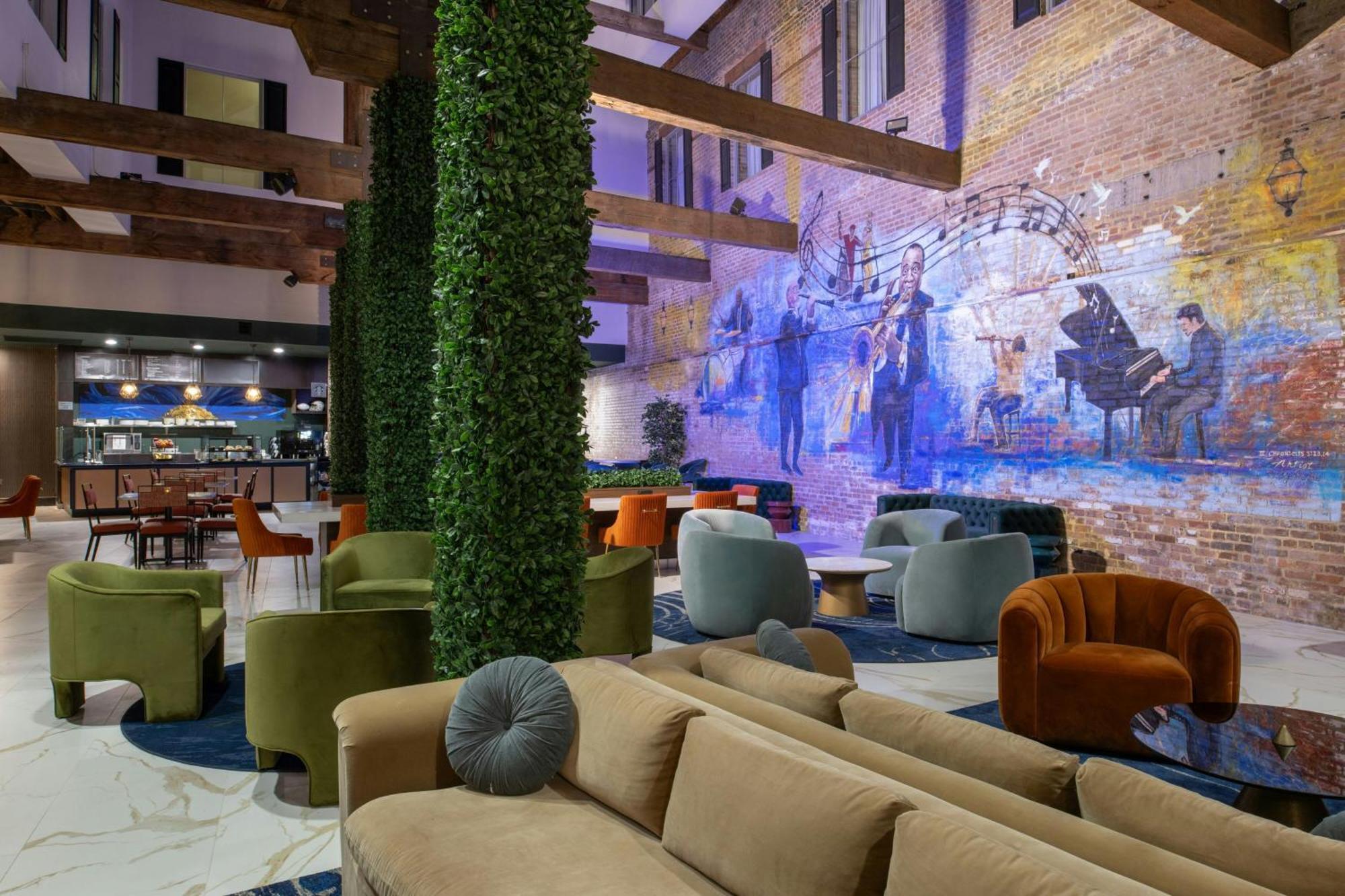 Courtyard By Marriott New Orleans Warehouse Arts District Hotel Exterior photo