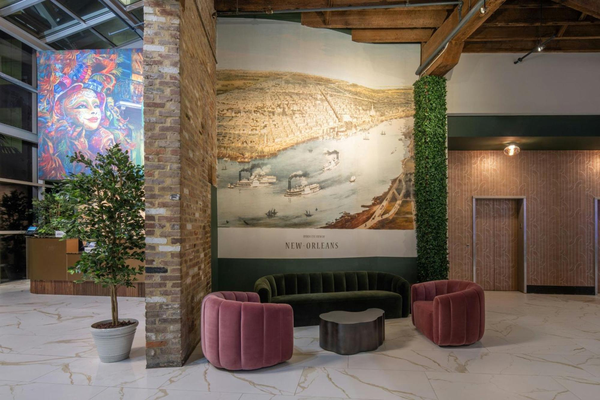 Courtyard By Marriott New Orleans Warehouse Arts District Hotel Exterior photo